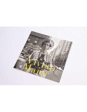 Folder towarzyszący wystawie czasowej „Vivian Maier. In her own hands”